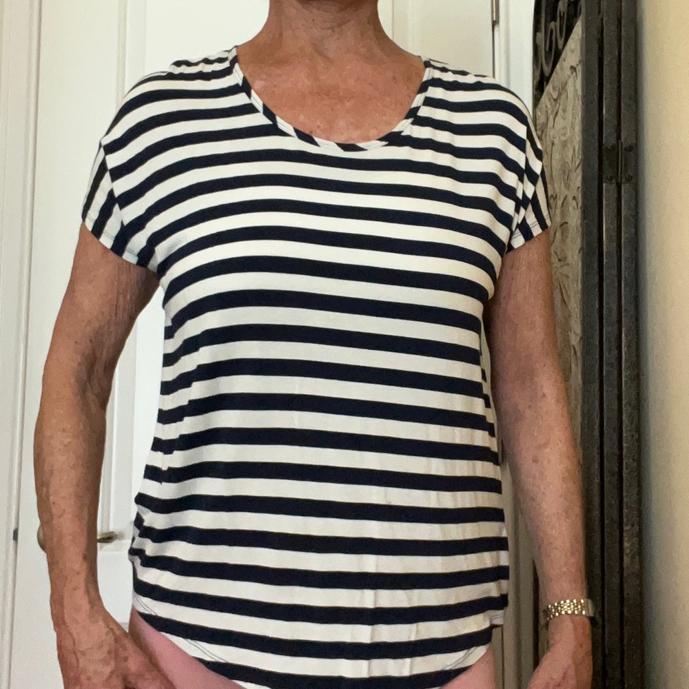 Lands’ End Striped dolman style Tee L